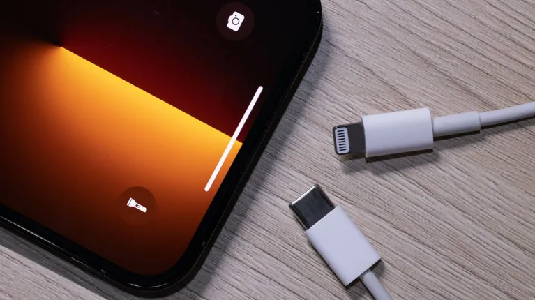 USB-C iPhone 15